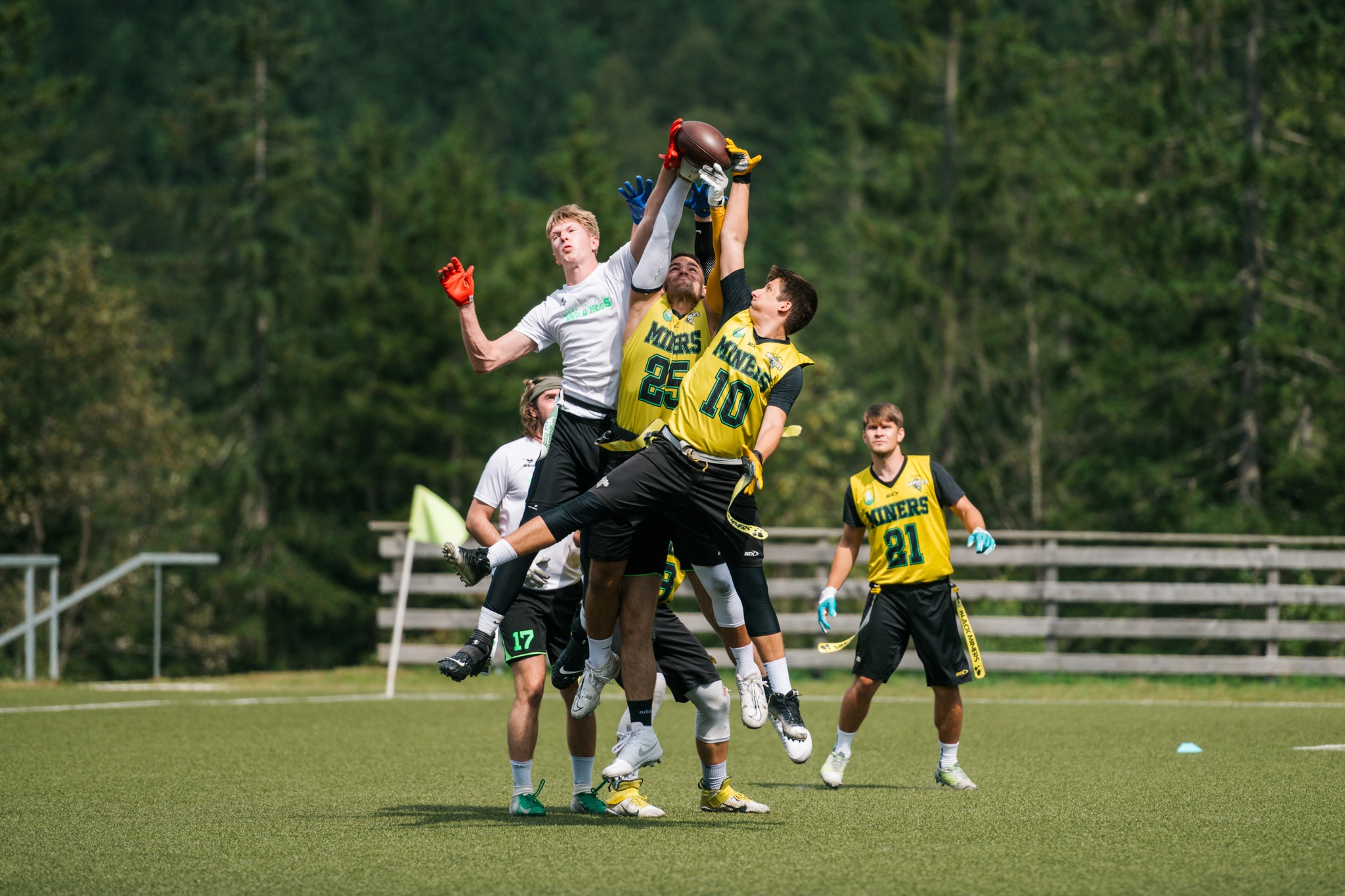 Tri tekme, dve pomembni zmagi!